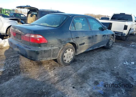 2000 Honda Accord 2.3 Lx from USA, damaged, VIN JHMCG5649YC011698